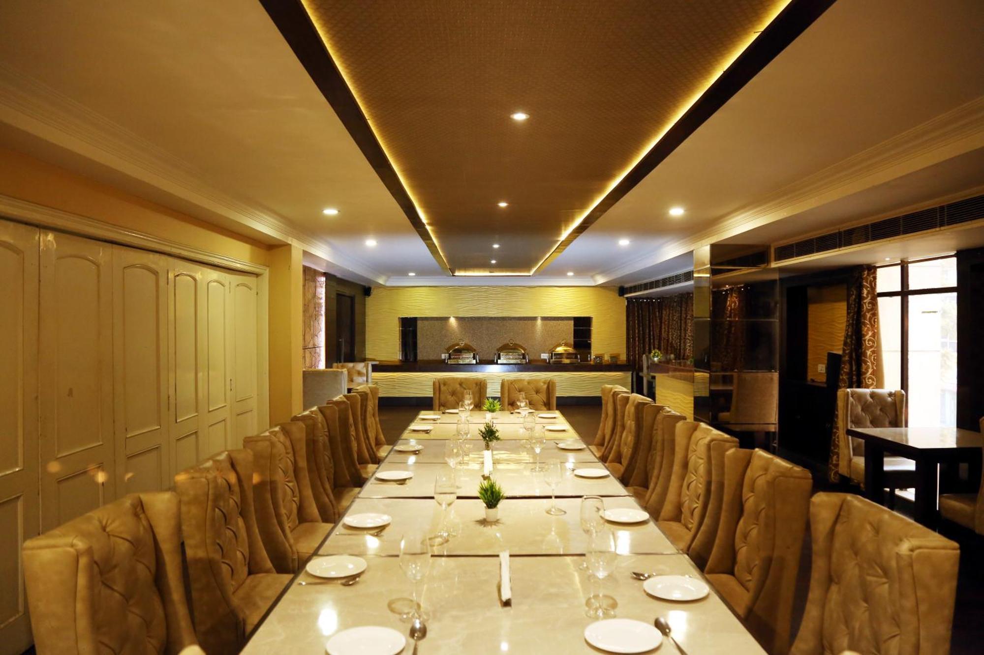 Hotel Imperial Executive Ludhiana Exterior foto